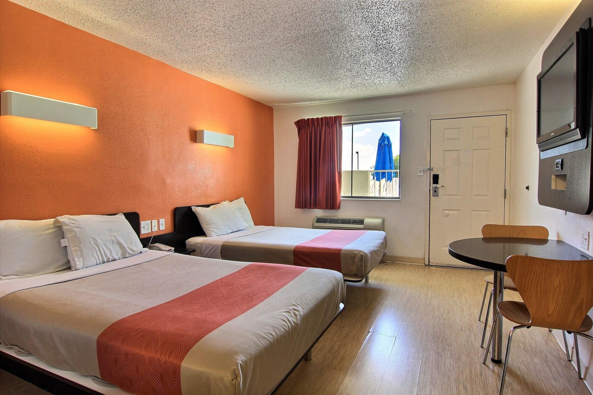 Motel 6-Austin, Tx Екстер'єр фото