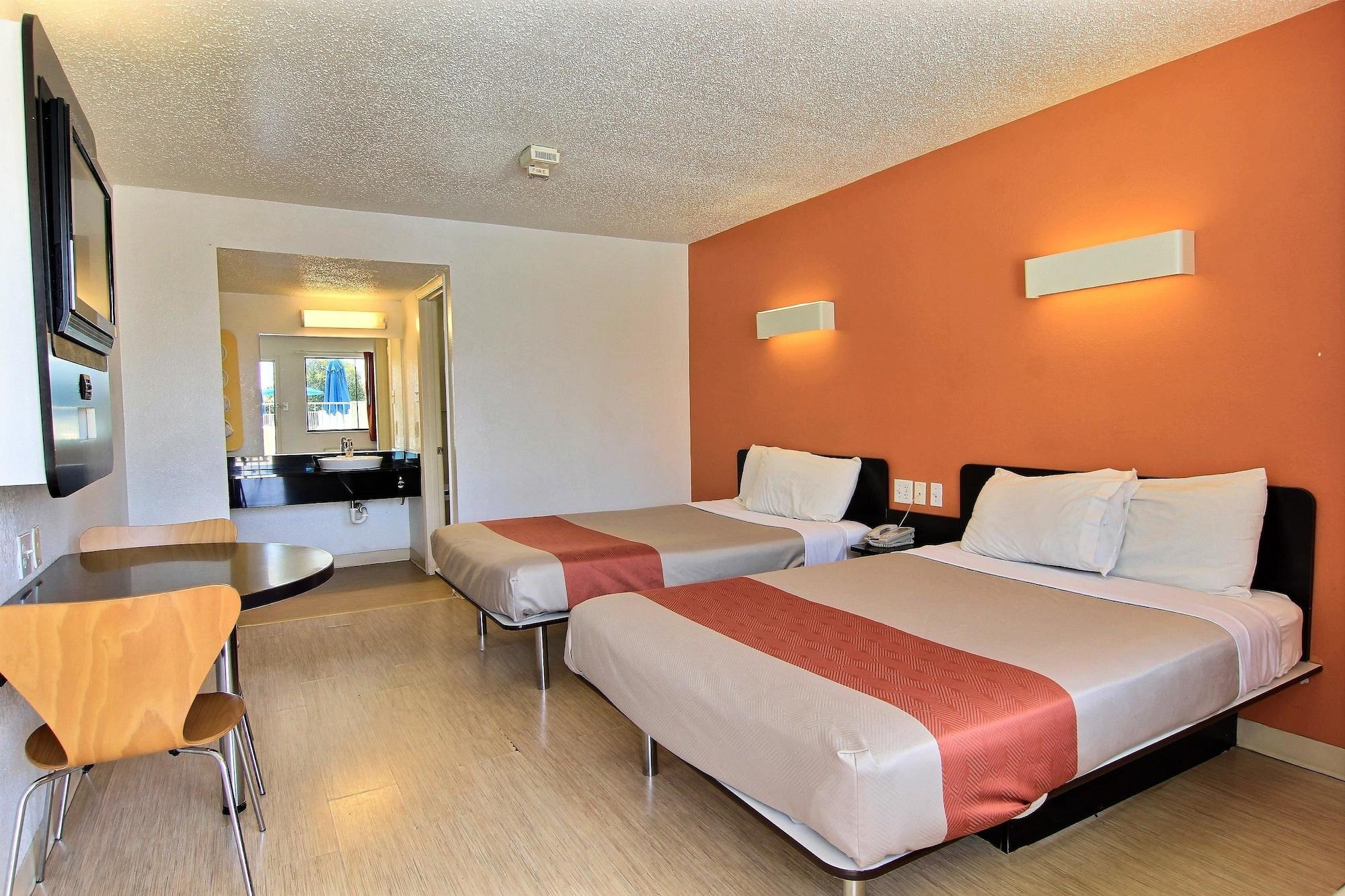 Motel 6-Austin, Tx Екстер'єр фото