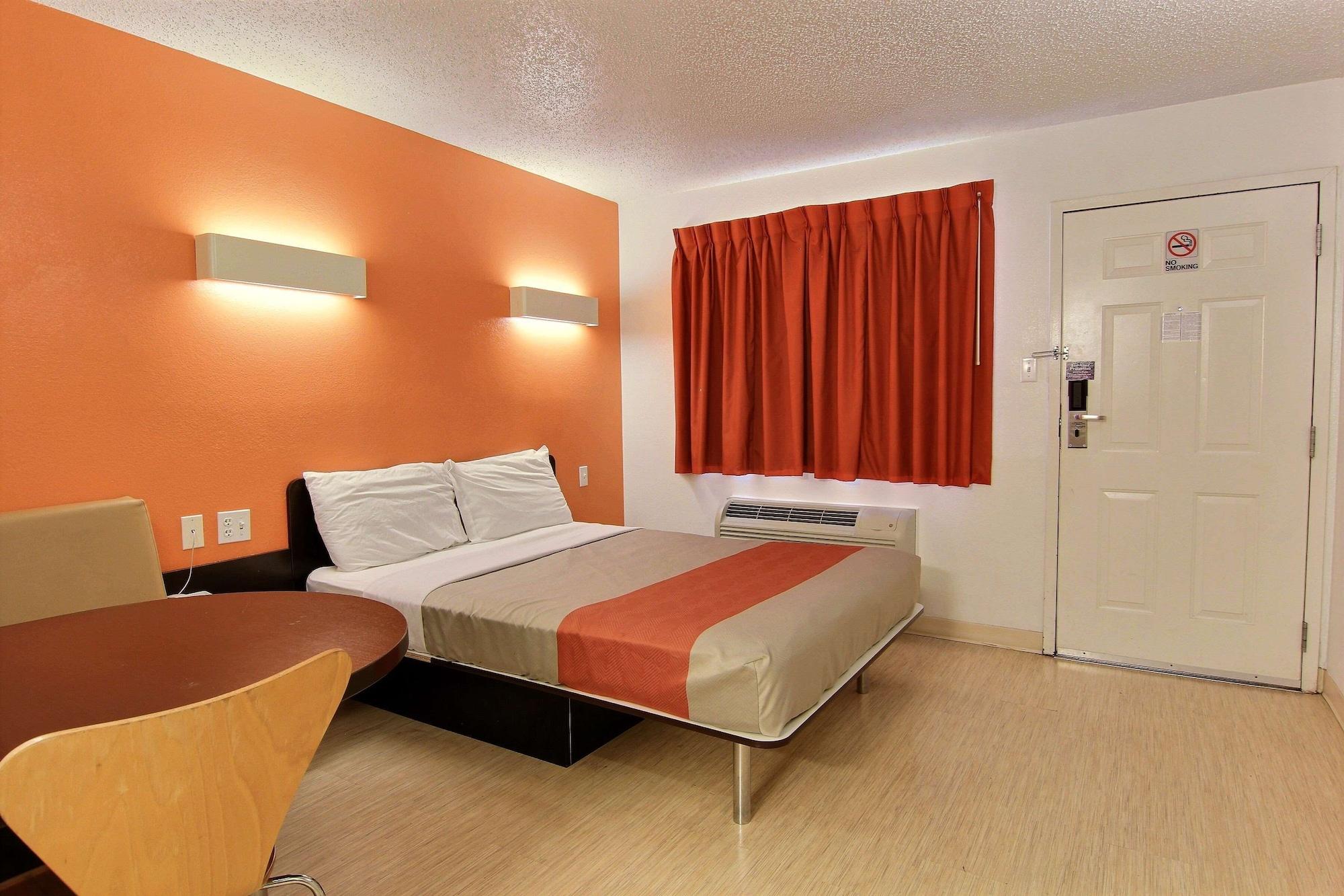 Motel 6-Austin, Tx Екстер'єр фото