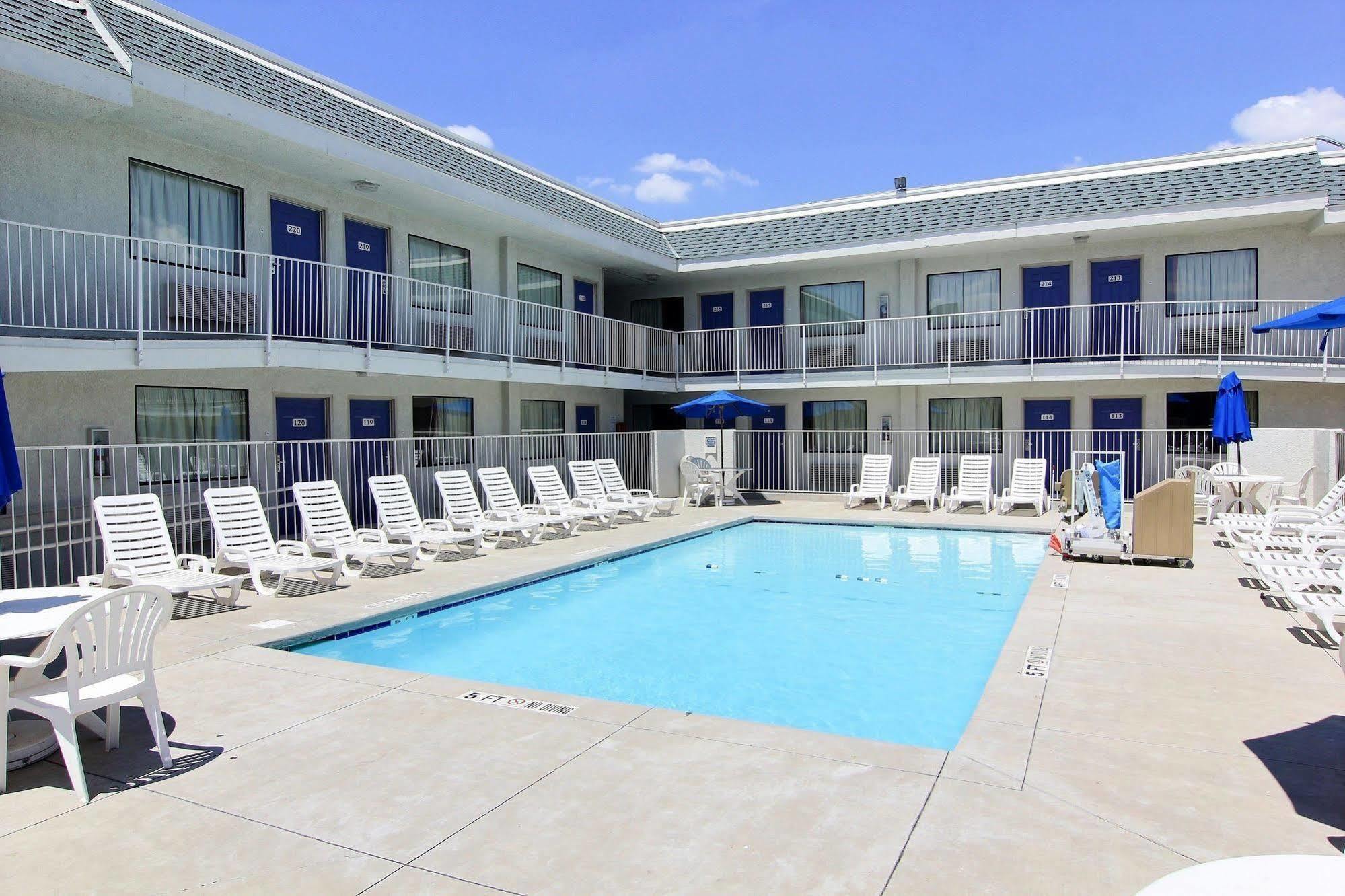 Motel 6-Austin, Tx Екстер'єр фото