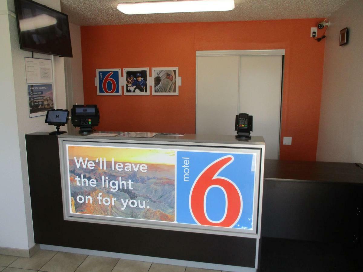 Motel 6-Austin, Tx Екстер'єр фото